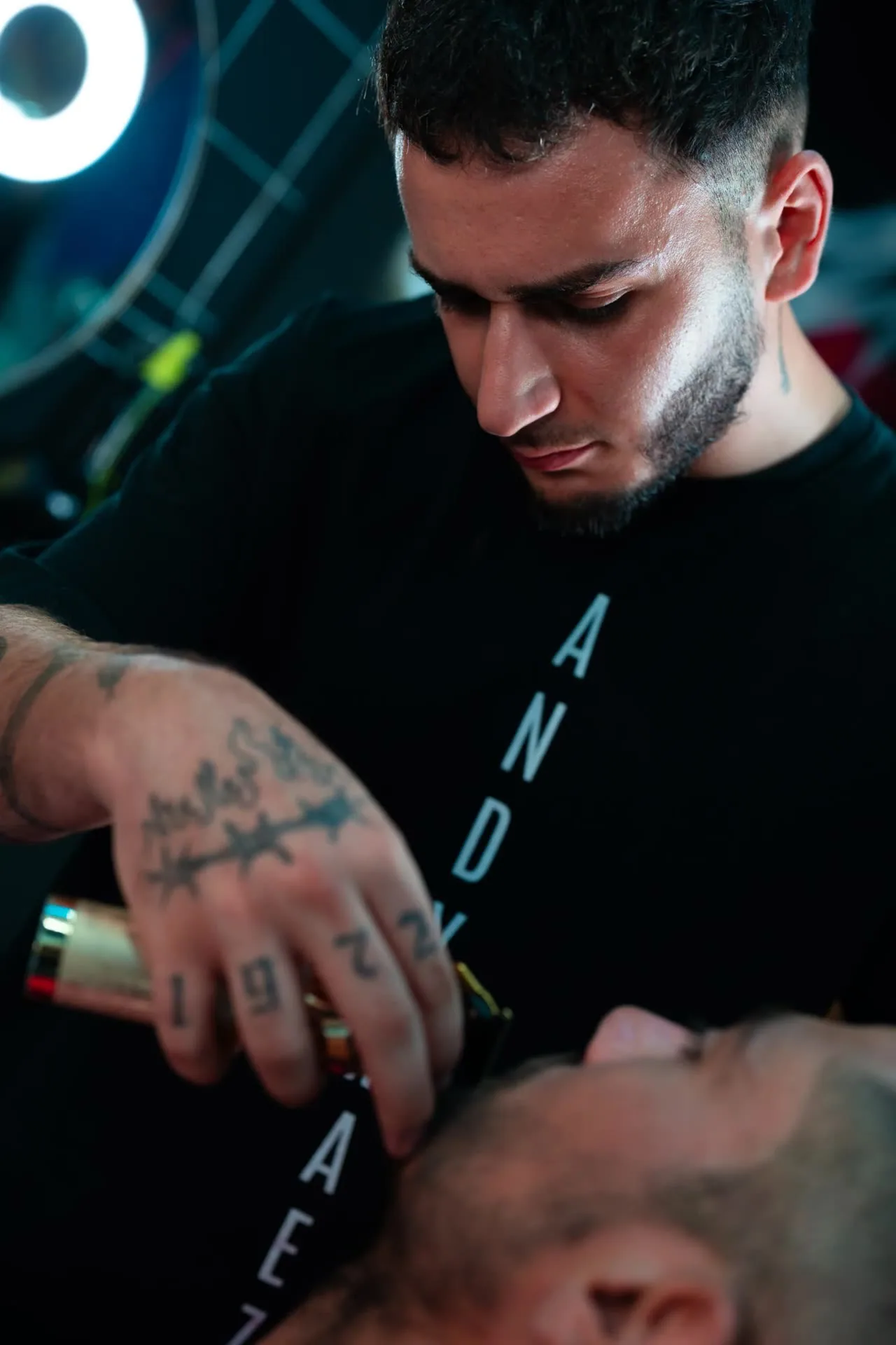Andy Maez · barbería